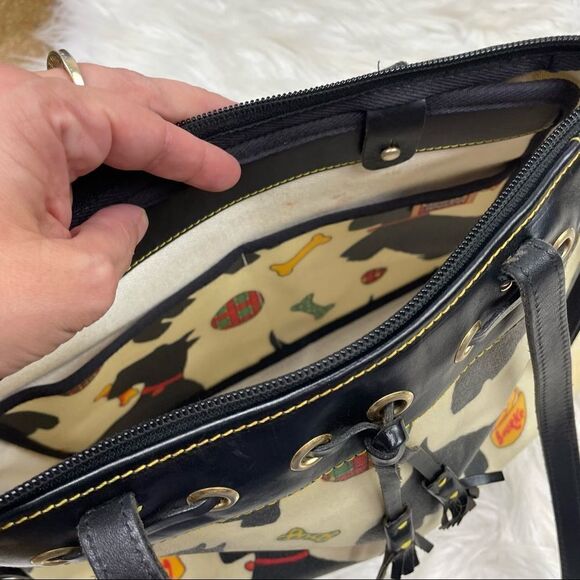 Dooney & Bourke Scottie Scottish Terrier Handbag - Picture 14 of 15